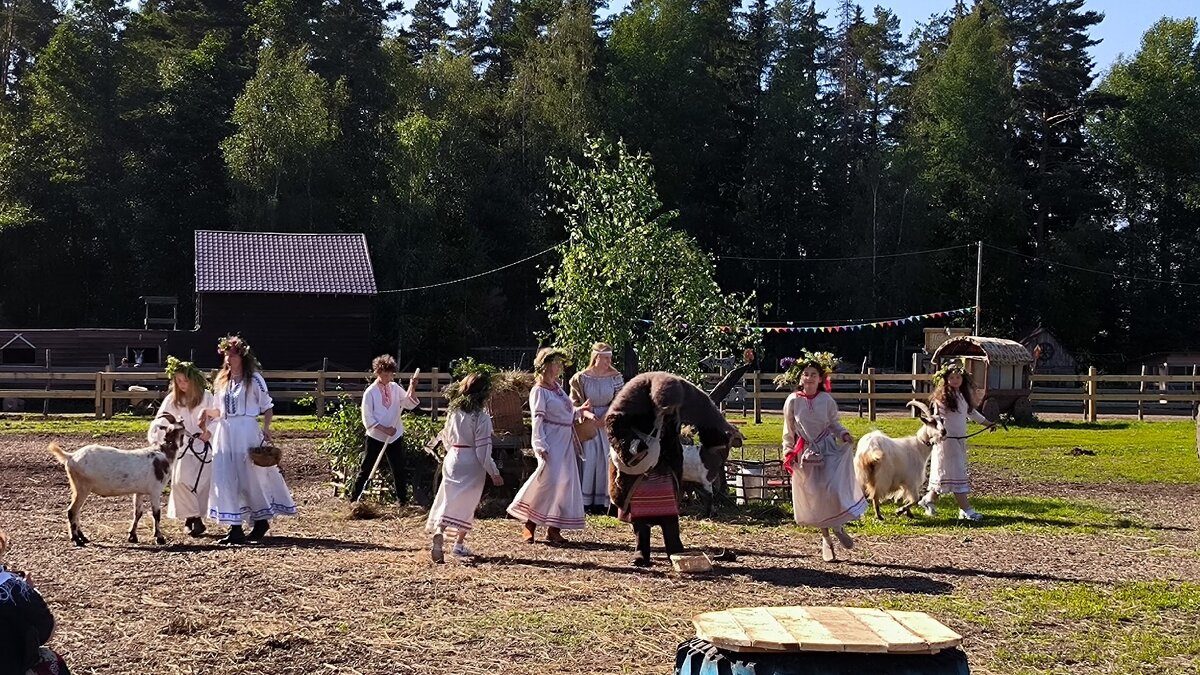 Яго - спектакль по мотивам славянского эпоса. - Ольга 