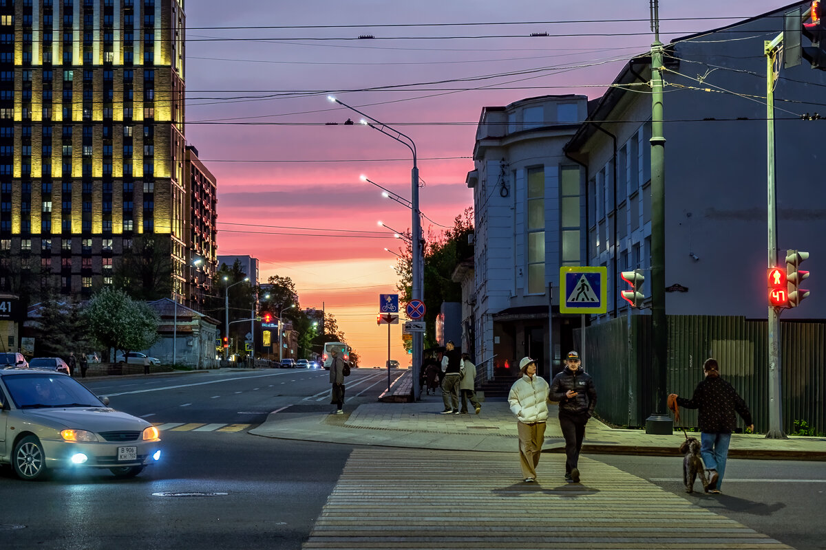 "Окрасилось небо..." - Сергей Шатохин 