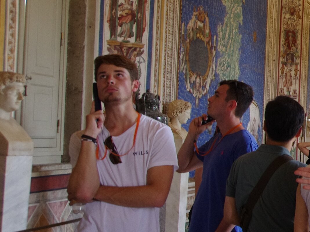 Внимательный посетитель музея - Сергей Швечков