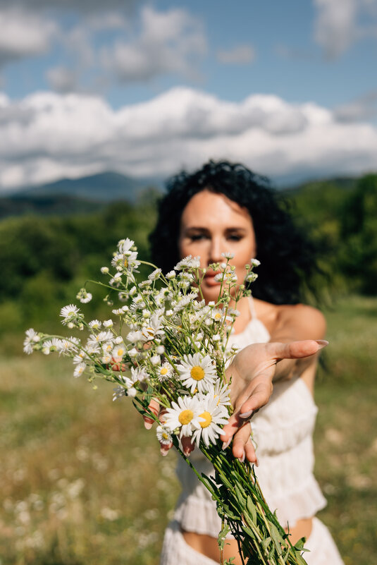 В ромагках - Елена 