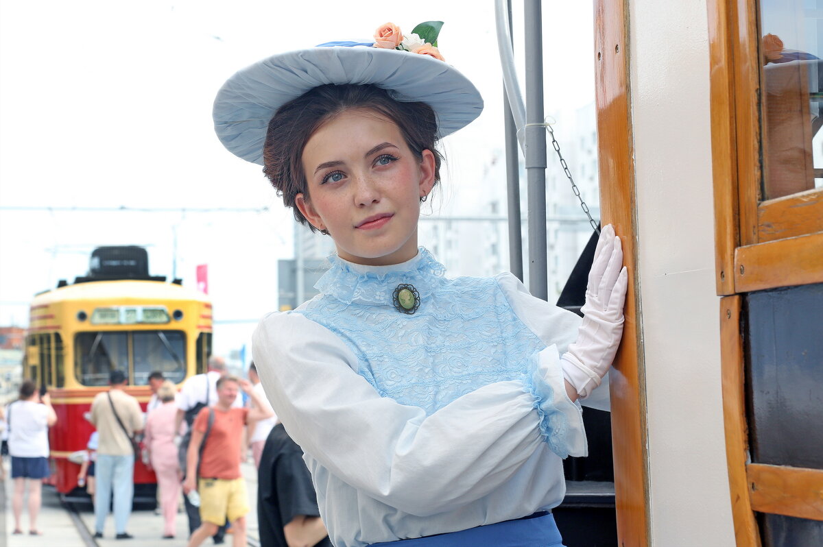 Парад исторических трамваев на пл Ильича 12 июля - Михаил Бибичков