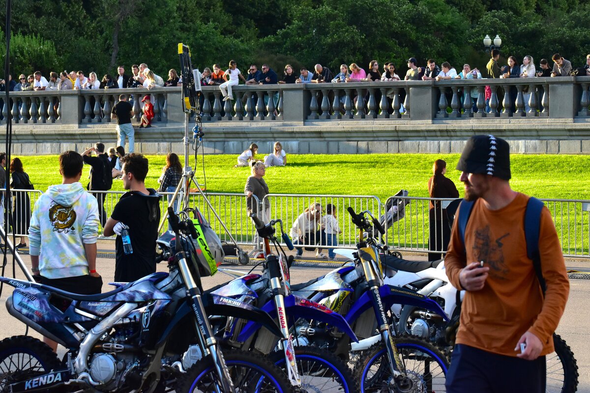 Скоро будет шоу. - Наталья Вязигина