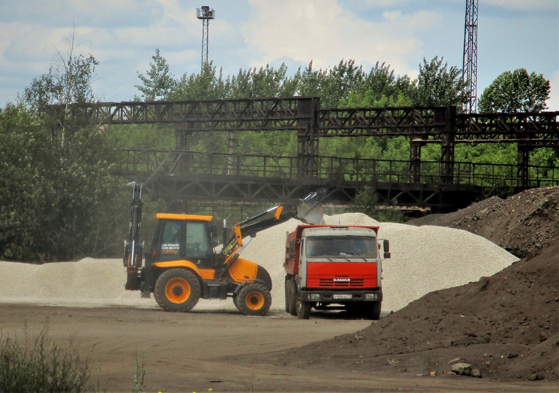 Под загрузкой - Сергей Уткин Под загрузкой - Сергей Уткин