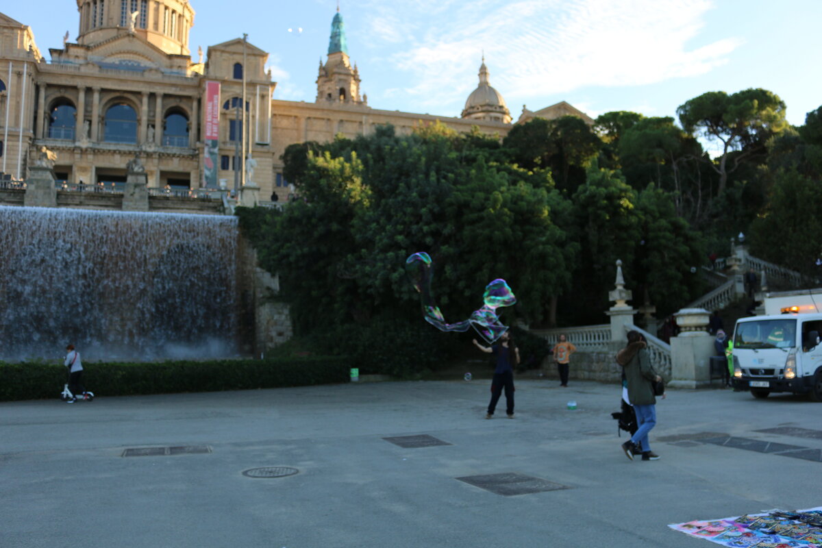 Вечер у национального музея - Ольга Вечер у национального музея - Ольга