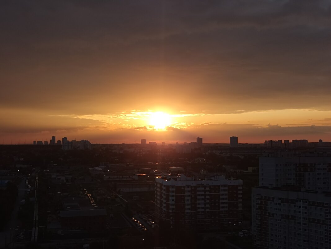 Рассвет в городе. - Pippa 