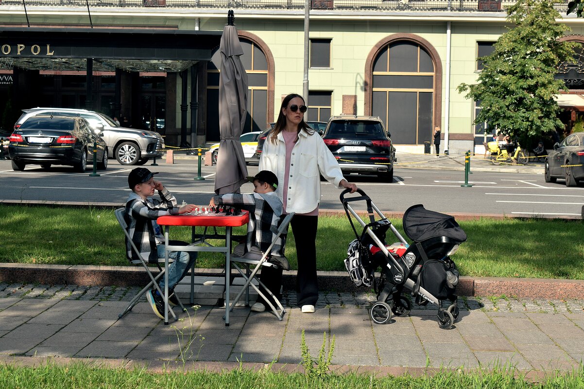 Юные шахматисты. - Татьяна Помогалова