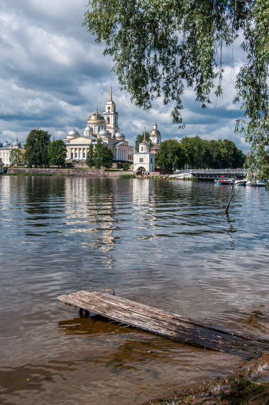 На озере Селигер - Владимир Новиков