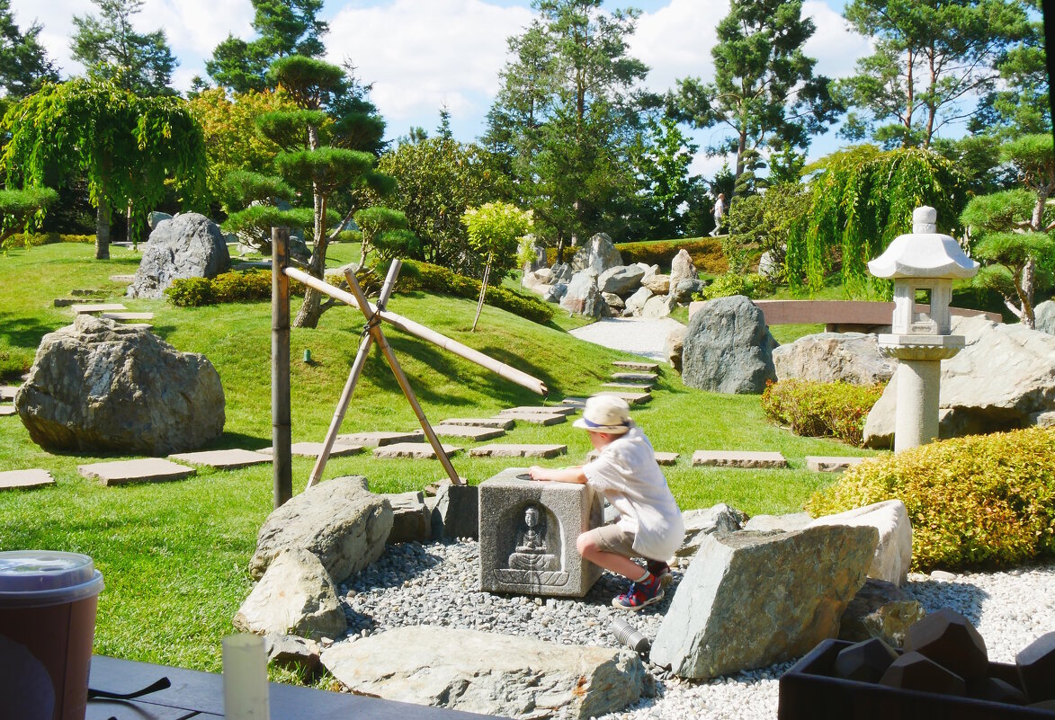 Вид из кафе и всё "по-феншуй" - Alexey YakovLev