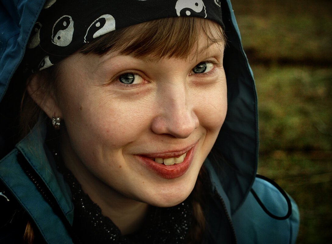 Да просто улыбнулась - СЮ 