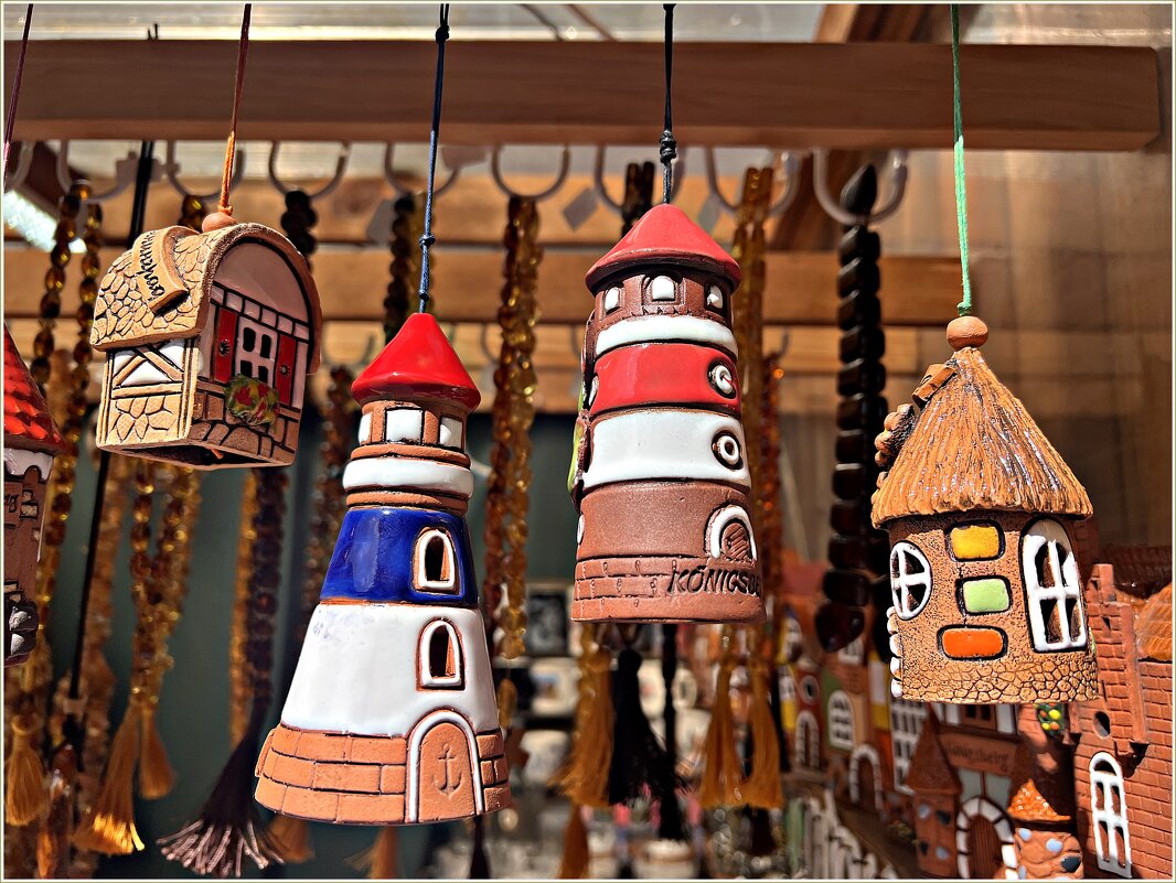 В сувенирной лавке - Валерия Комова В сувенирной лавке - Валерия Комова