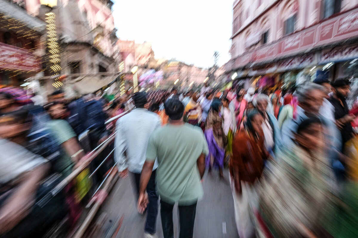 Проход между двумя тольпамы - Георгий А