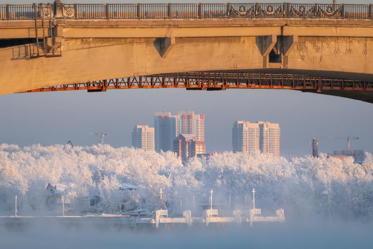 Коммунальный мост с 10-ти рублёвой купюры - Олег Иванов