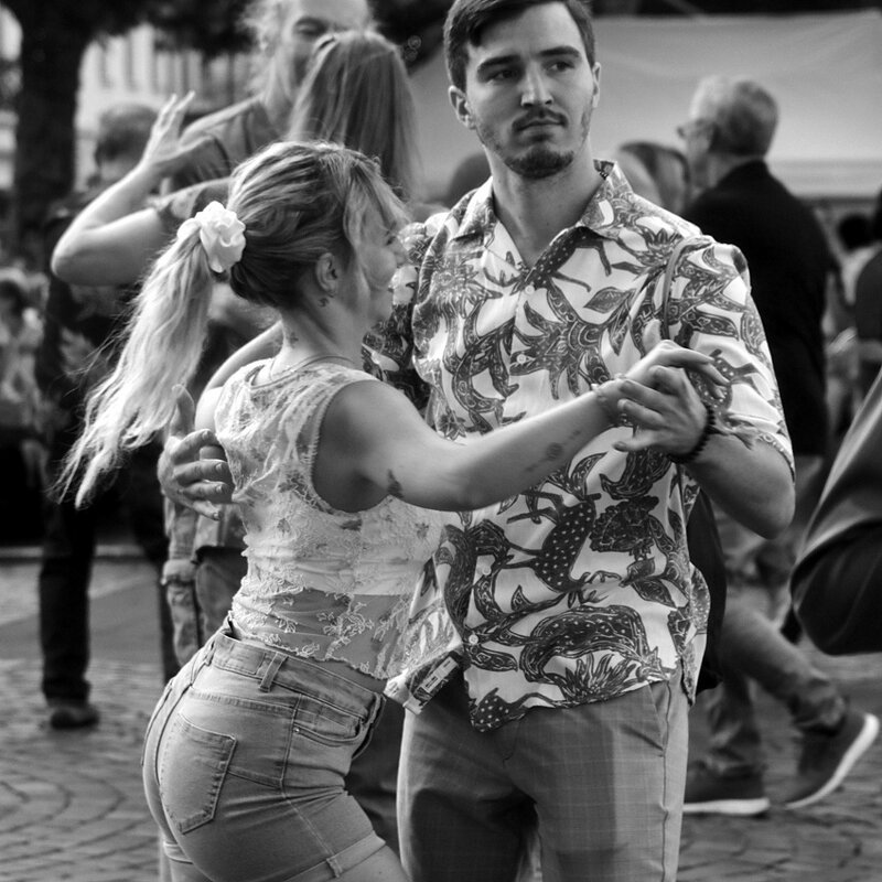 Это энергичный танец - Юрий. Шмаков