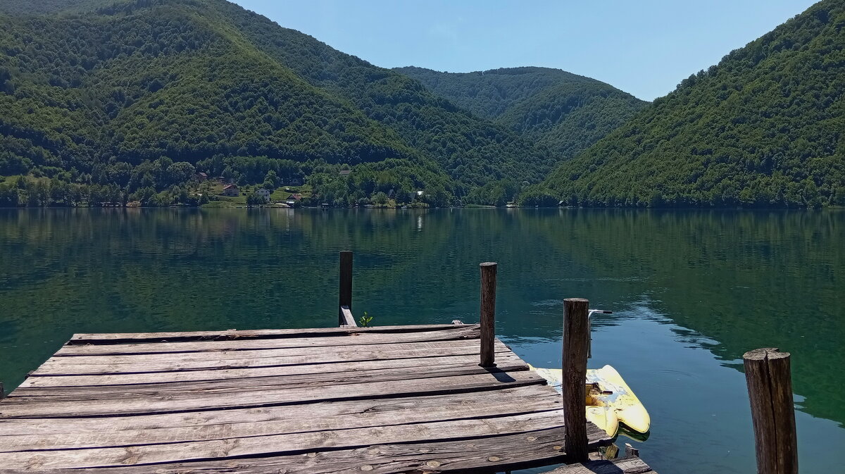 Полдень  у озера.. - Татьян@ Ивановна