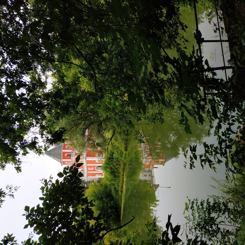 * * * - Андрей Лукьянов