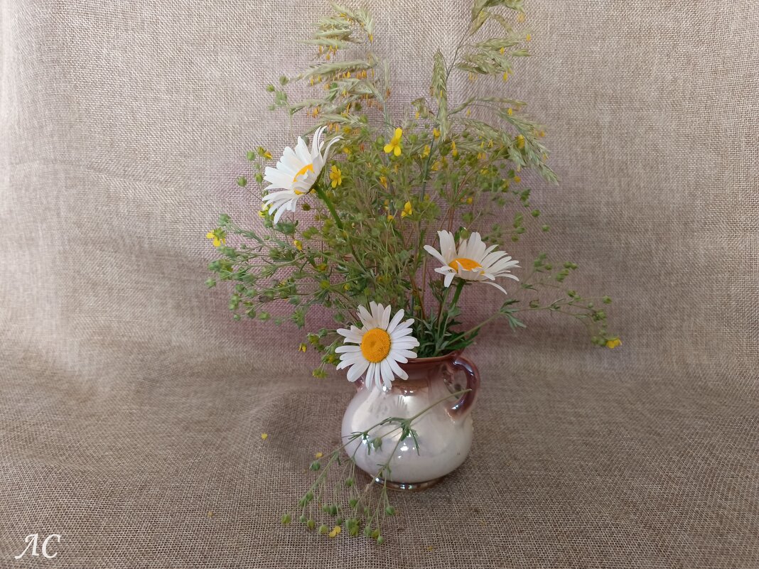 Скромный букетик - Любовь Сахарова