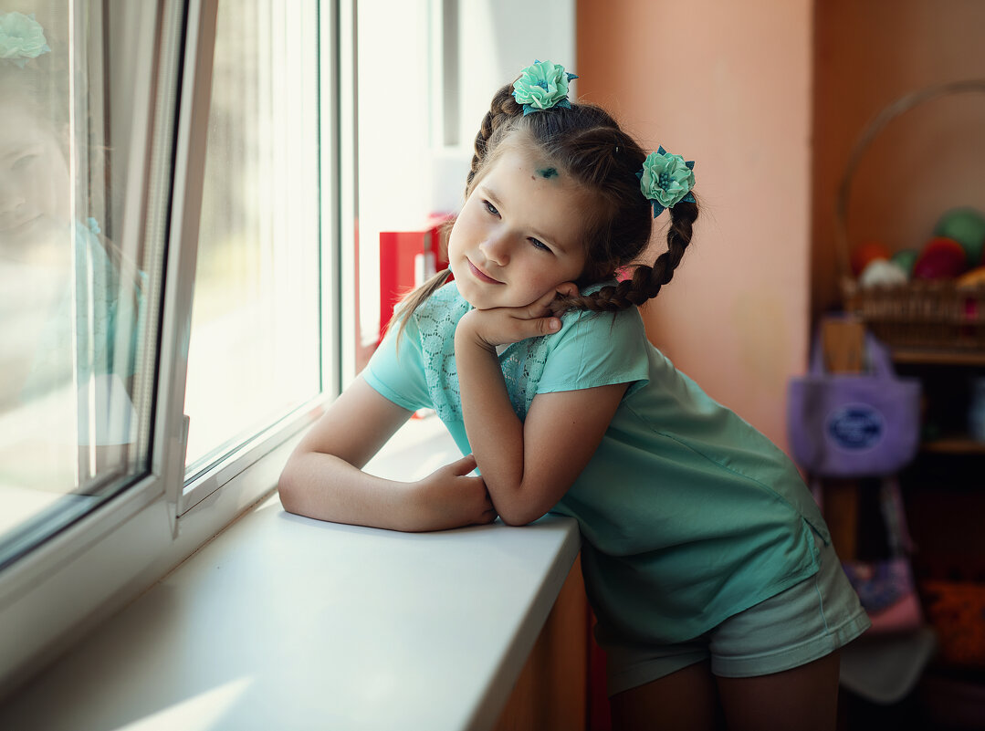 За день грущу одну минутку,а  потом опять бегаю и прыгаю...) - Лилия .