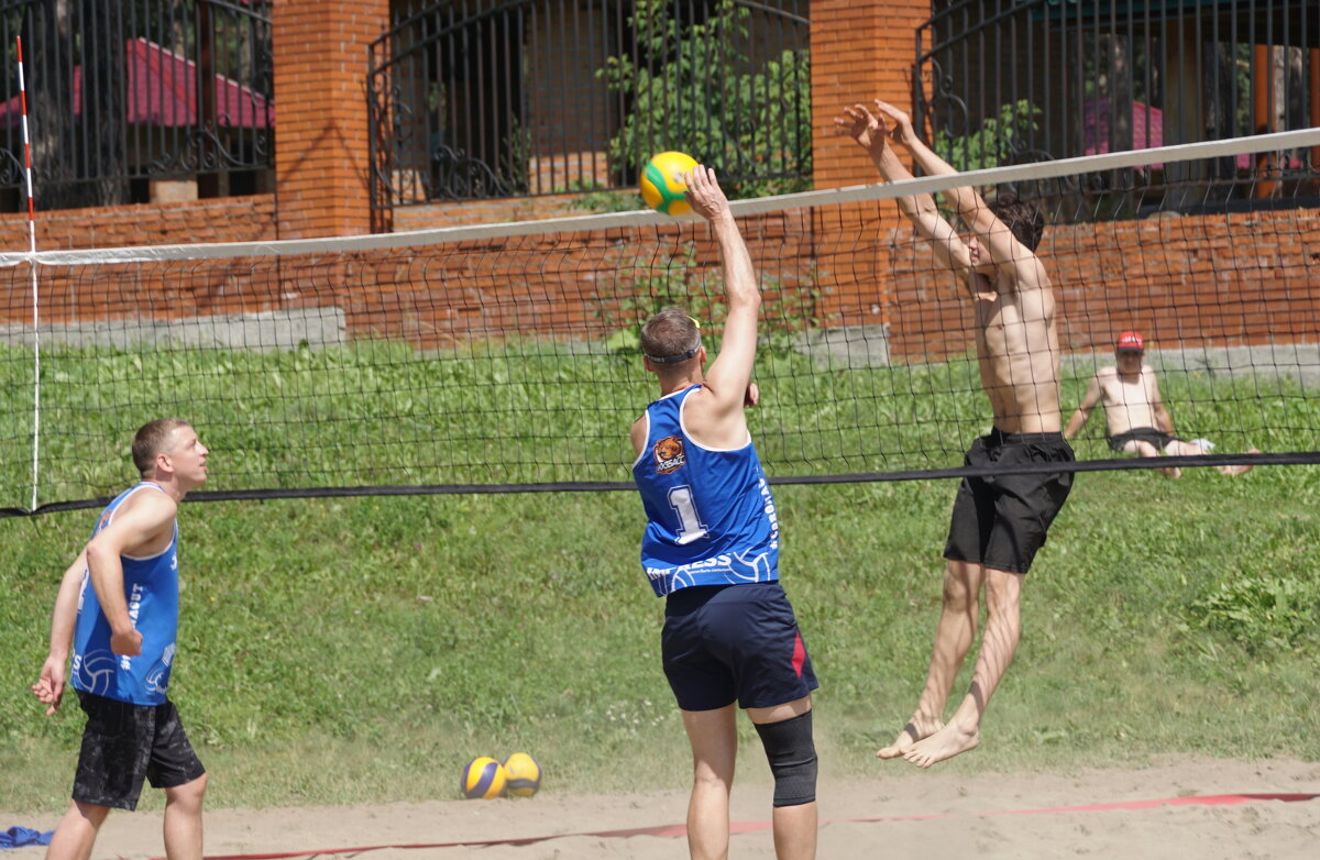 Пляжный волейбол - Наталия Григорьева