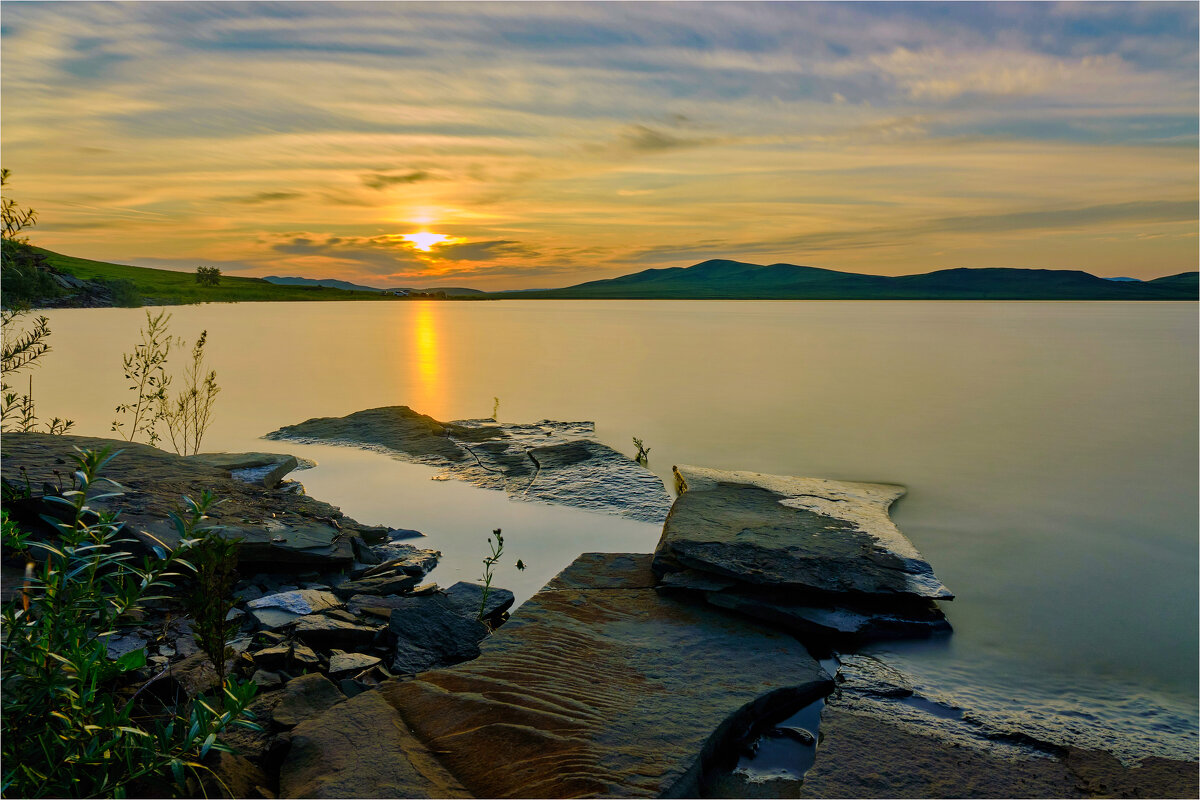 Рассвет, тишина и спокойствие...Волшебное утро... - Алексей Мезенцев Рассвет, тишина и спокойствие...Волшебное утро... - Алексей Мезенцев