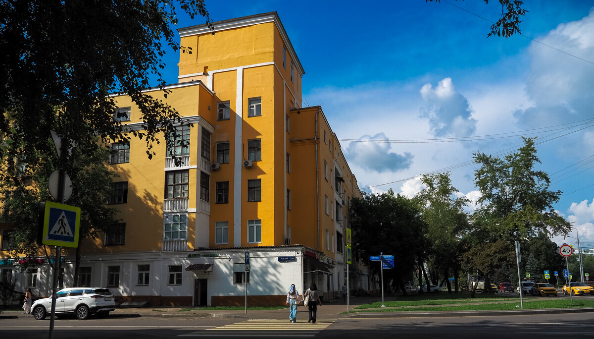 Уголок Москвы - юрий поляков Уголок Москвы - юрий поляков