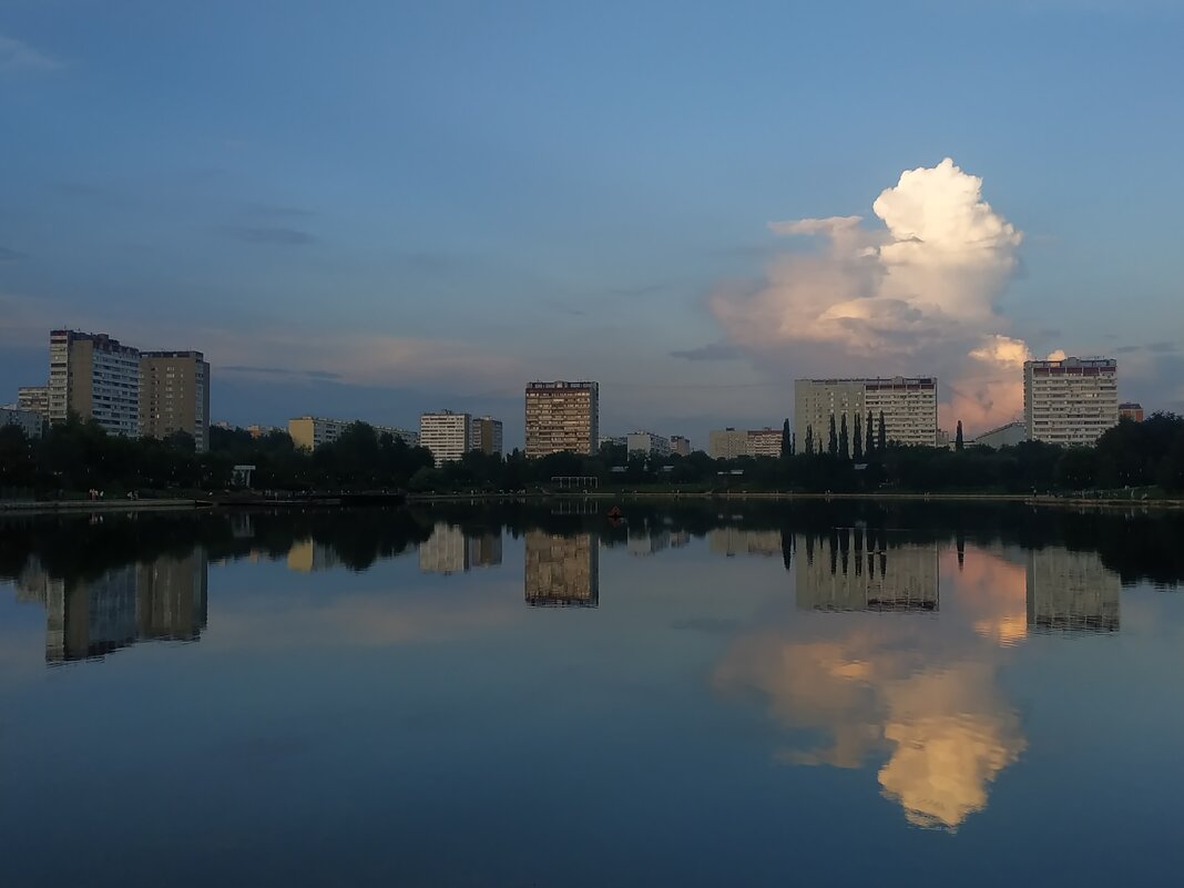 * * * - Андрей Лукьянов