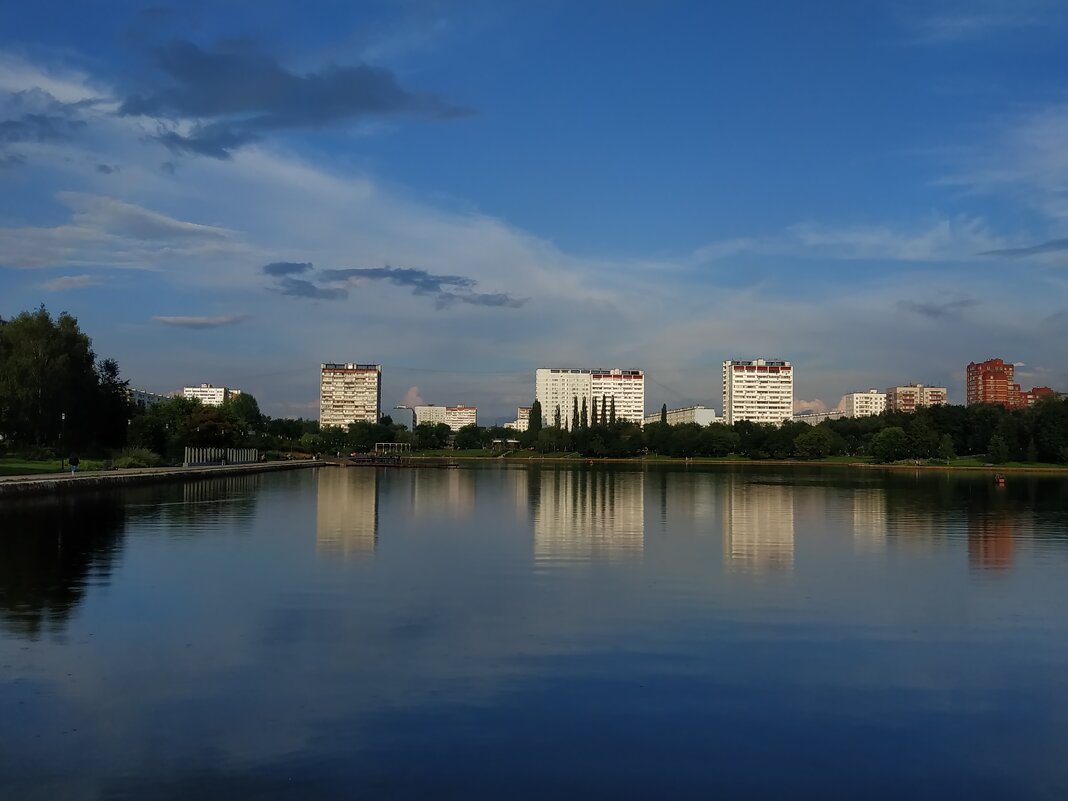 Почти вечер на пруду - Андрей Лукьянов Почти вечер на пруду - Андрей Лукьянов