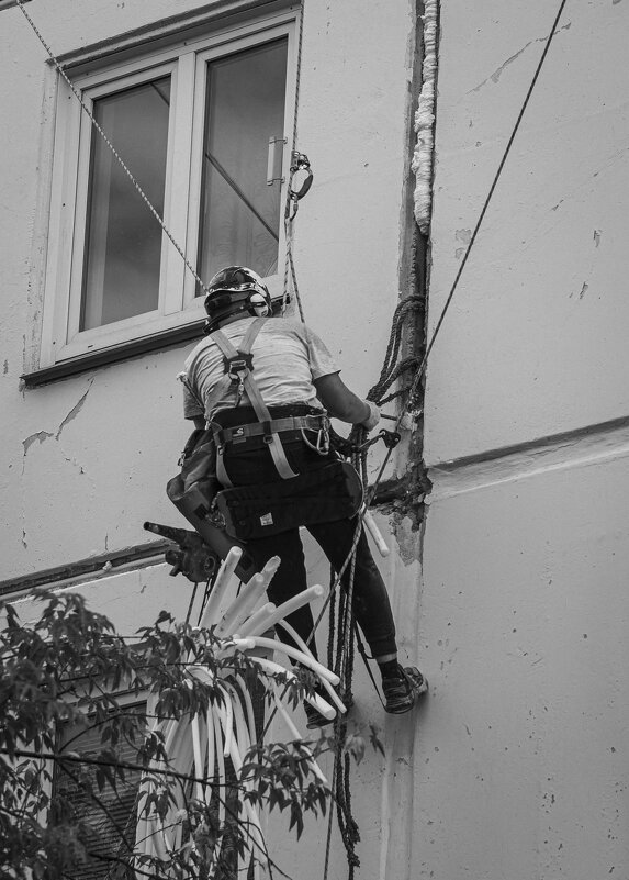 Промышленный альпинист. - Вадим Басов Промышленный альпинист. - Вадим Басов