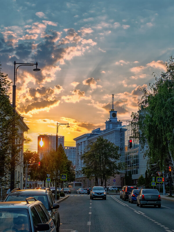 В час заката... - Сергей Шатохин 