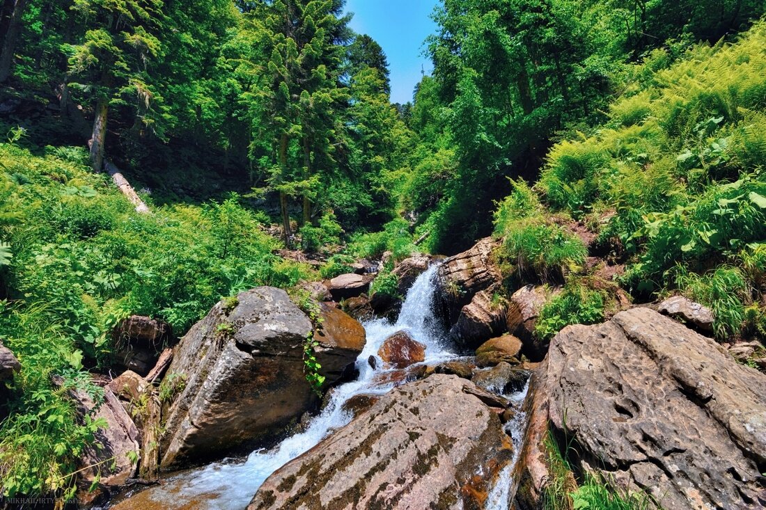 В парке водопадов "Менделиха" - Mikhail Irtyshskiy