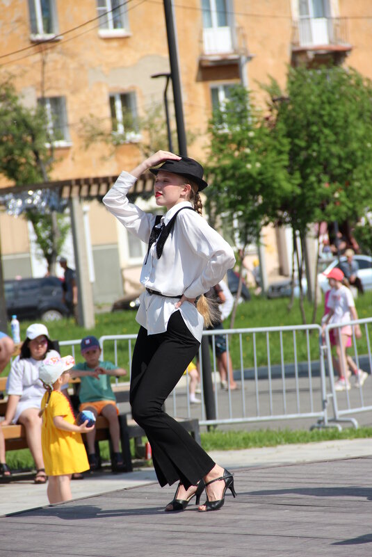 Танцовщица 2 - Tim Andrews