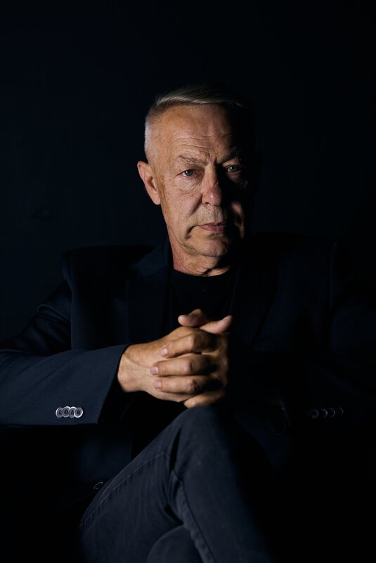 Мужчина - Олег Сергегевич