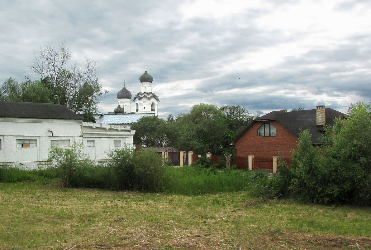 Вид на Спасо-Преображенский монастырь - Александр Ильчевский 