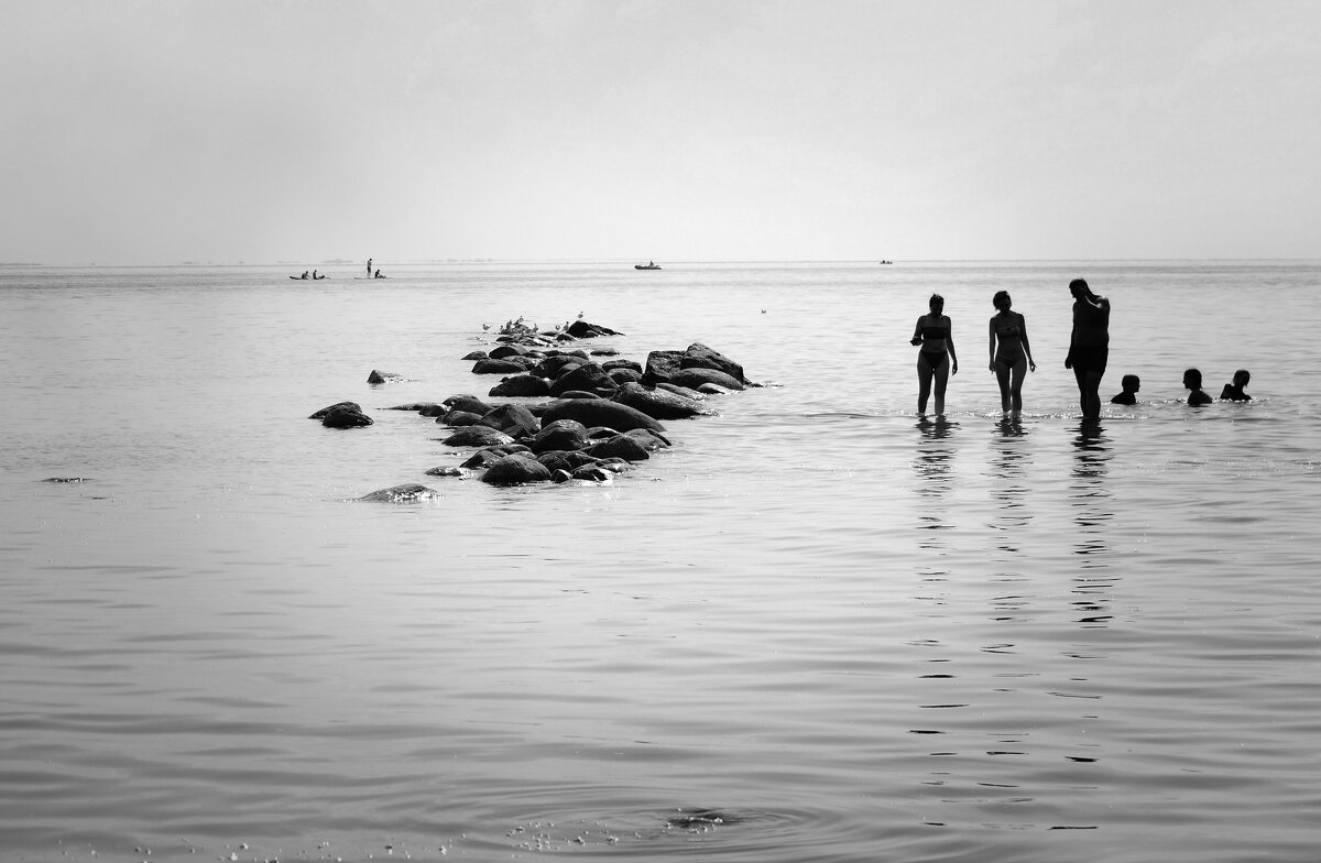 Люди. Камни. Вода. - Магомед .