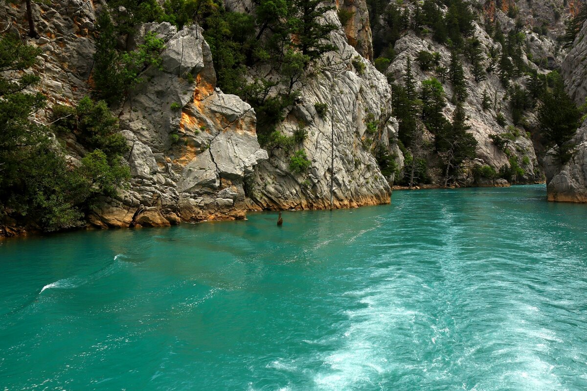 Бирюзовая вода  Зелёного каньона - Юрий. Шмаков