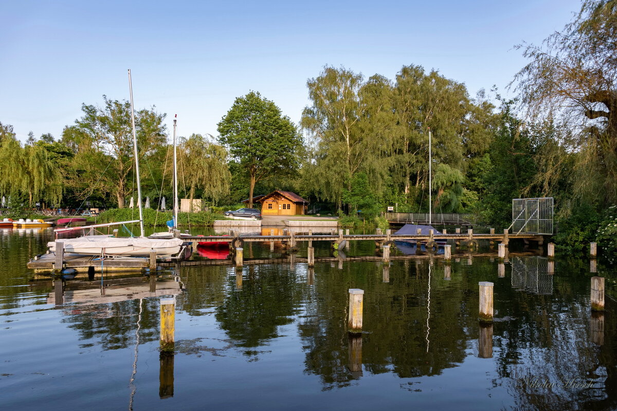 Озеро в мае... - Николай Гирш