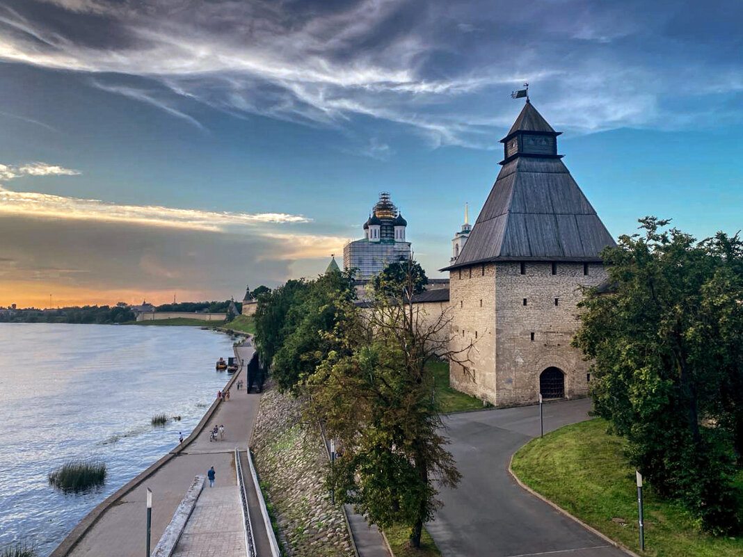 На набережной - Александр Ковальчук На набережной - Александр Ковальчук
