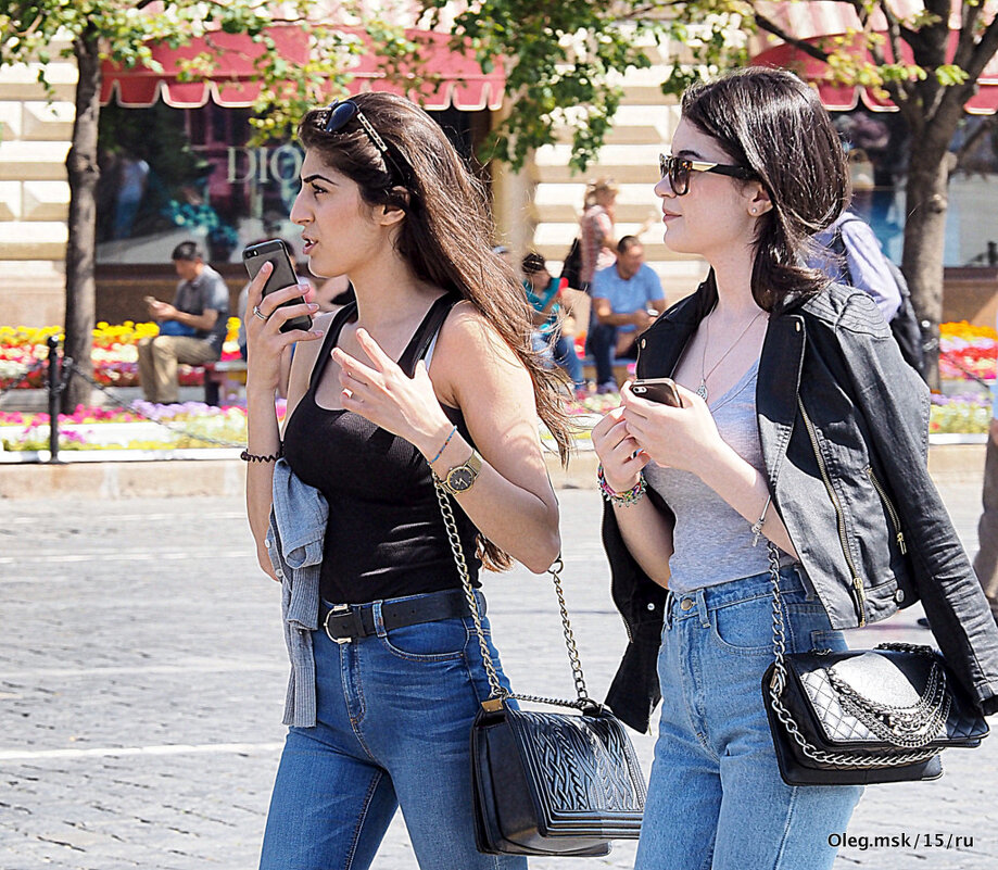 девчонки - Олег Лукьянов девчонки - Олег Лукьянов