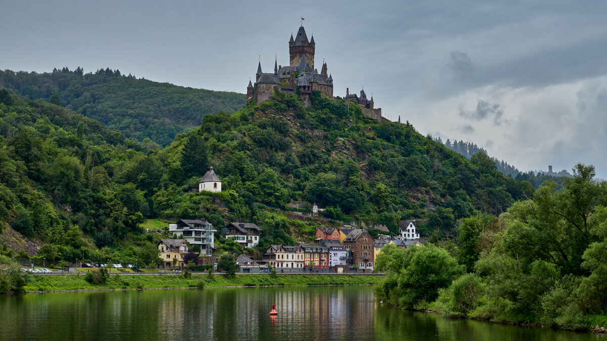 Замок Кохем... - Dmitriy Dikikh