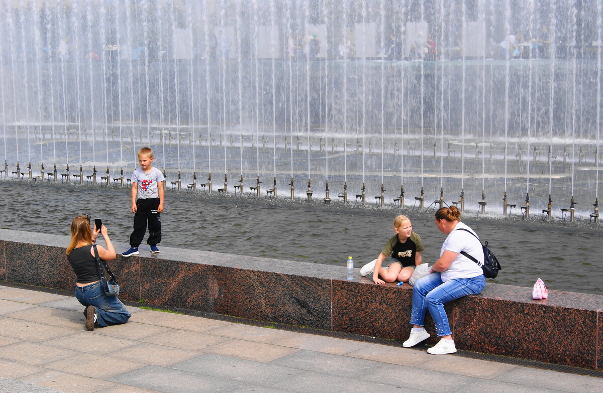 У ФОНТАНА - Виктор Никитенко