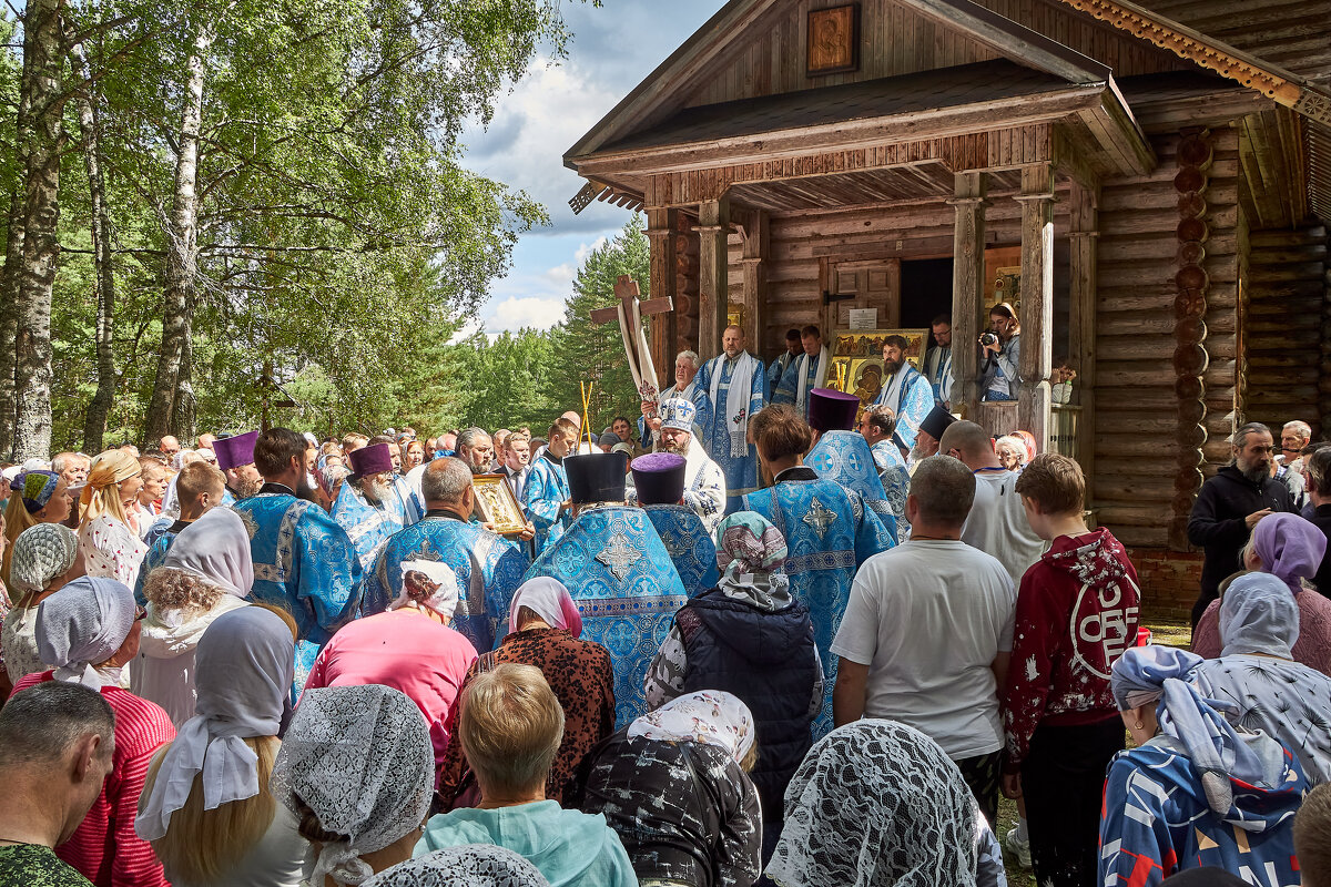 Проповедь у церкови-часовни Казанской Богоматери - Алексей Р. Проповедь у церкови-часовни Казанской Богоматери - Алексей Р.