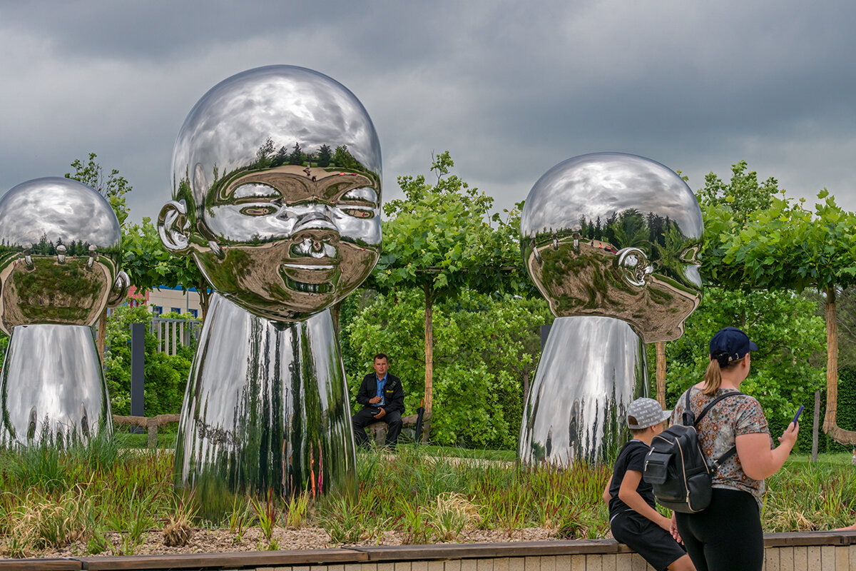 Парк Галицкого - Игорь Сикорский Парк Галицкого - Игорь Сикорский