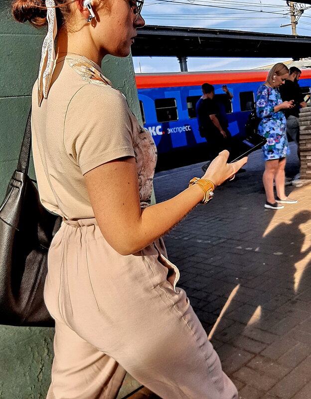 *** - Владимир Захаров