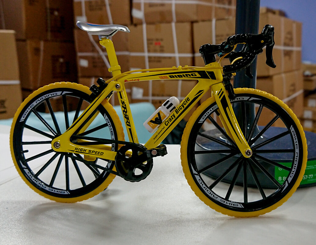 Настольный велосипед - Константин Вавшко Настольный велосипед - Константин Вавшко