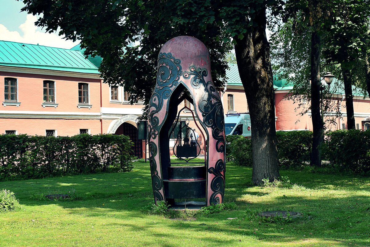 Музей русской матрешки .при музейном комплексе «Конный двор». - Татьяна Помогалова Музей русской матрешки .при музейном комплексе «Конный двор». - Татьяна Помогалова