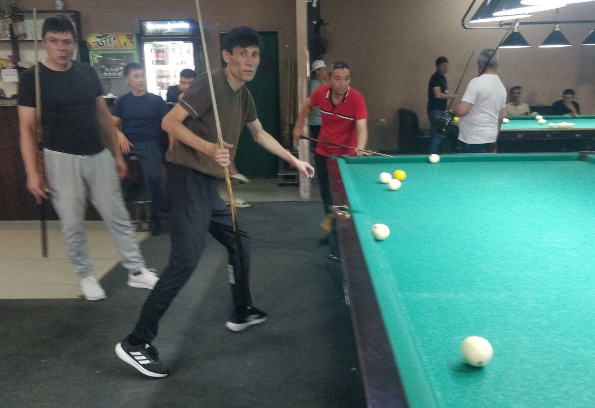 Игра - Андрей Хлопонин