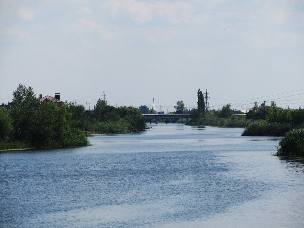 направо уже за городом, налево город - Елена Шаламова направо уже за городом, налево город - Елена Шаламова