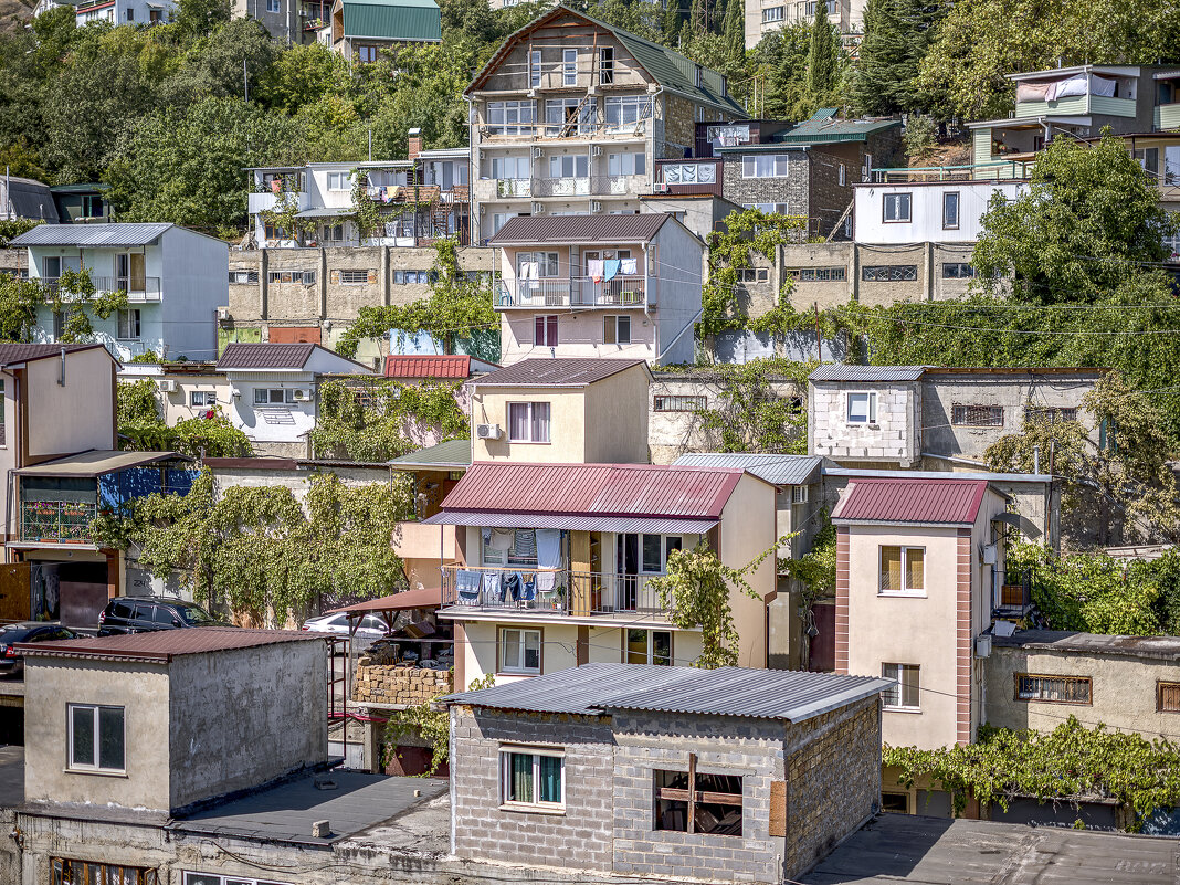 Парад алуштинских фавел. - Serj Korinkevich