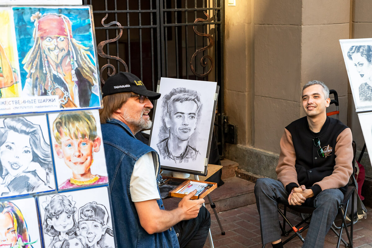 Уличный художник - Александр 