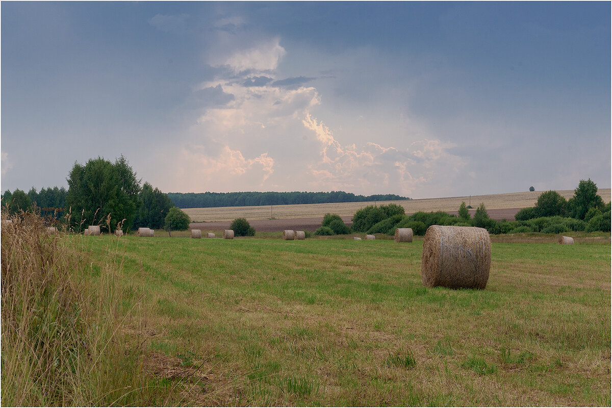 Август. День третий. - Валентин Котляров