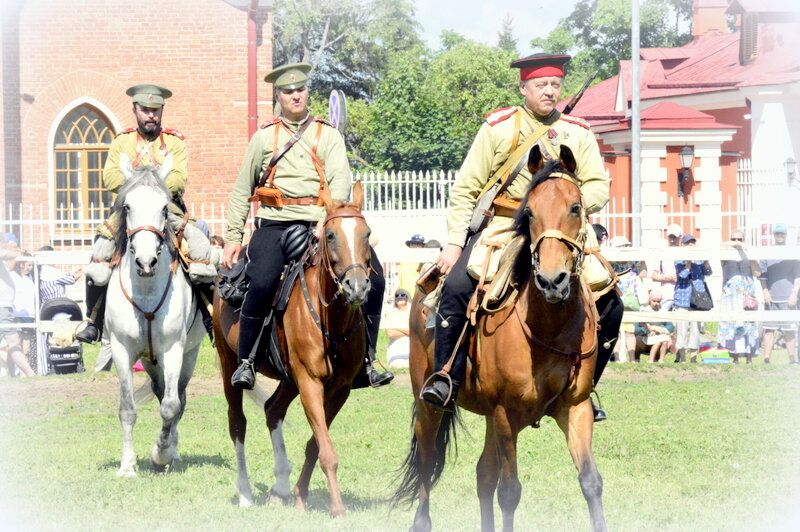 Казаки при шашке и коне ... - Сергей 